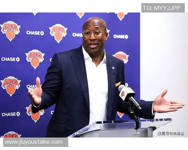 迈克布朗解析先发调整策略应对绿军小个阵容避免大个防守后卫 迈克布朗解析先发调整策略应对绿军小个阵容避免大个防守后卫