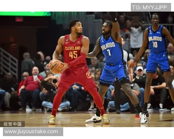 卡马拉全能表现助力球队胜利11投5中贡献13分7篮板3助攻2抢断1盖帽正负值5