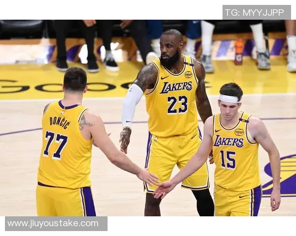 火箭客场遭遇惨败战绩仅为2胜6负下场对决湖人能否反弹