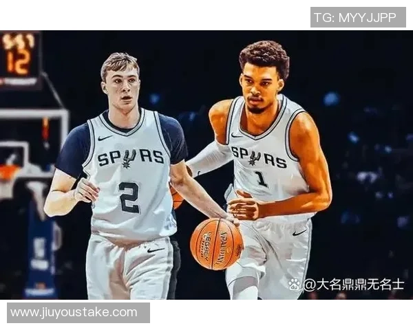 老鹰新赛季阵容身高优势明显13名球员均超2米03