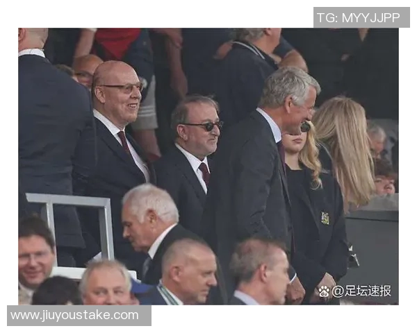 格雷泽掌控曼联12亿镑收益背后老特拉福德面临破败危机